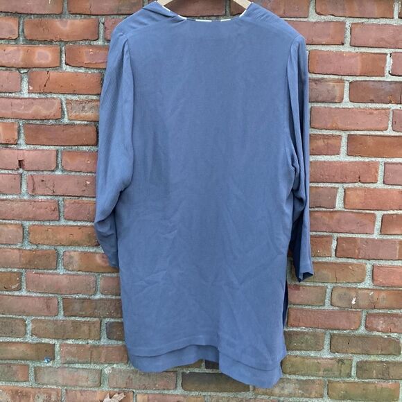 DAyLiLi Silk Two Piece Gray Long Sleeve Cardigan & Pull-on Midi/maxi Skirt Set - Picture 3 of 13